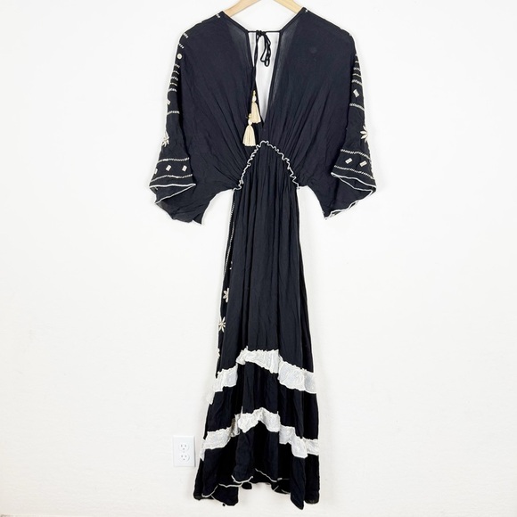 Zury Black White Embroidered Boho Maxi Dress Festival Peasant Tiered Flowy - Picture 2 of 8